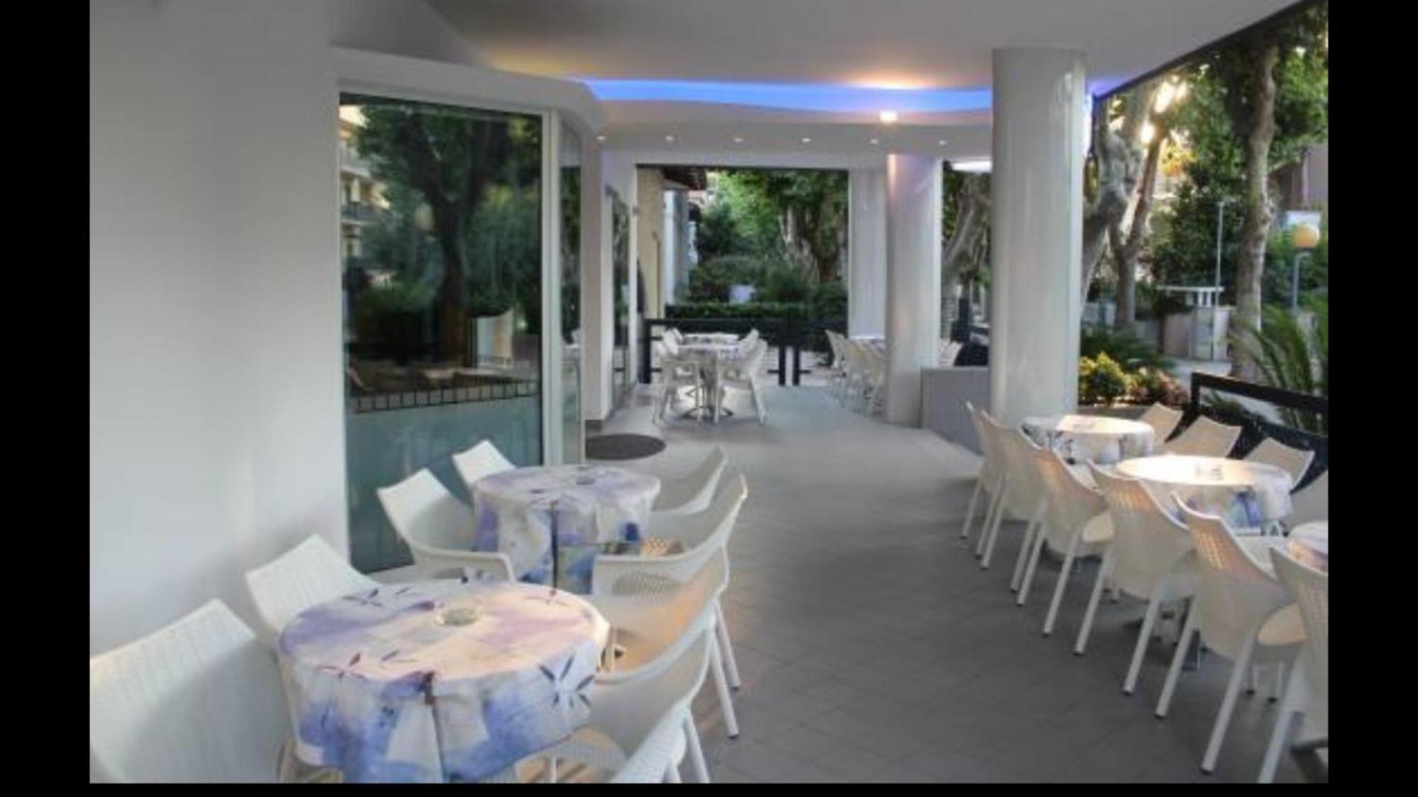 Hotel Paris Resort Bellaria-Igea Marina Ngoại thất bức ảnh