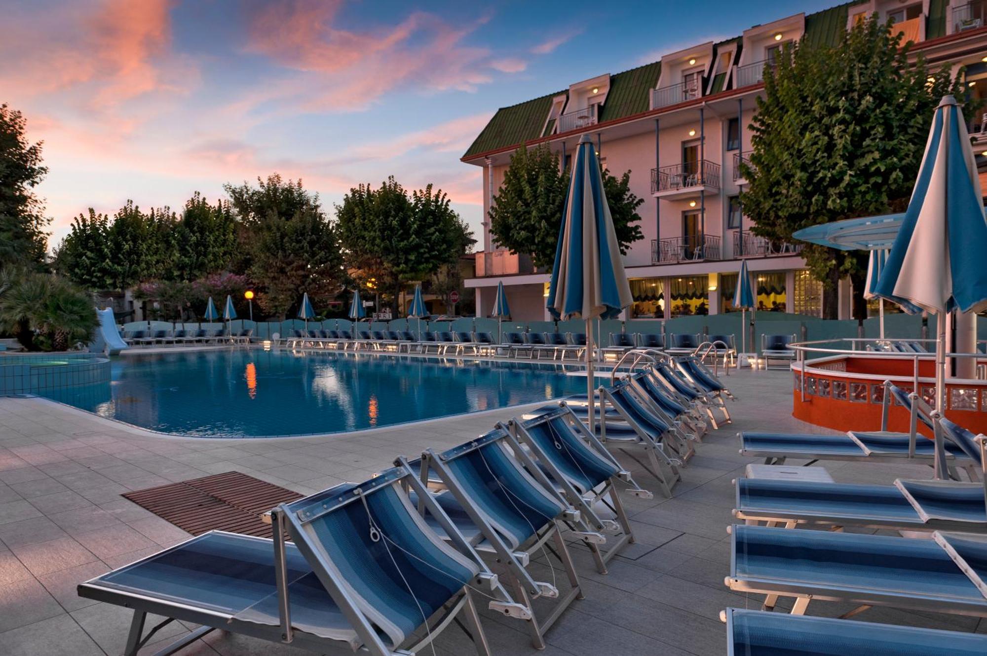 Hotel Paris Resort Bellaria-Igea Marina Ngoại thất bức ảnh